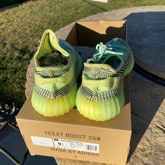 adidas gazelle silver green womens adidas Men's Yeezy Boost 350 V2 Mono Clay, Mono Clay / 9.5